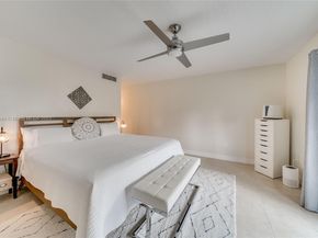 552 NW 98th Ave, Plantation FL 33324