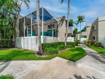 552 NW 98th Ave