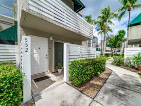 552 NW 98th Ave, Plantation FL 33324