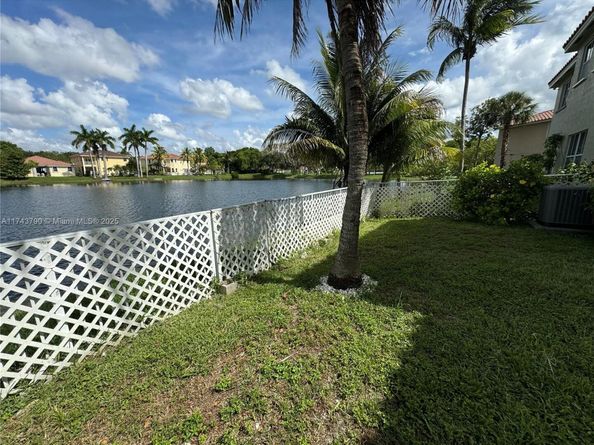 3523 SW 169th Ter, Miramar FL 33027