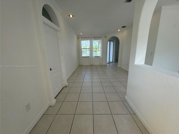 3523 SW 169th Ter, Miramar FL 33027