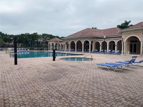 3523 SW 169th Ter, Miramar FL 33027