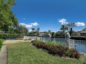 2046 NE 15th St, Fort Lauderdale FL 33304
