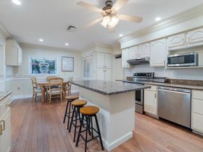 2046 NE 15th St, Fort Lauderdale FL 33304