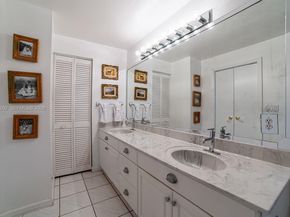 2046 NE 15th St, Fort Lauderdale FL 33304