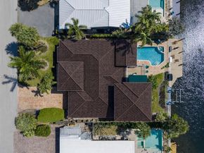 2046 NE 15th St, Fort Lauderdale FL 33304