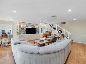 2046 NE 15th St, Fort Lauderdale FL 33304