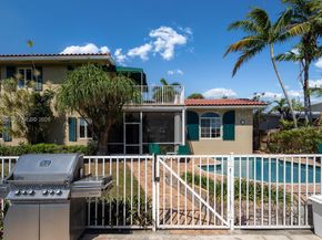 2046 NE 15th St, Fort Lauderdale FL 33304