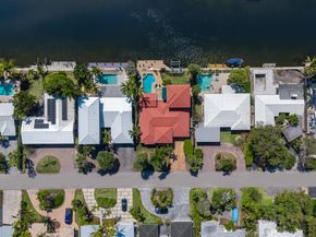 2046 NE 15th St, Fort Lauderdale FL 33304