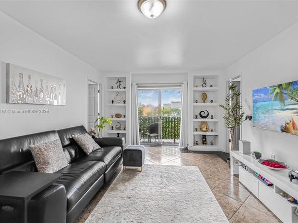 4705 NW 7th St 4087, Miami FL 33126