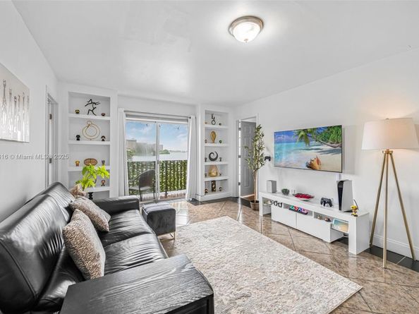 4705 NW 7th St 4087, Miami FL 33126