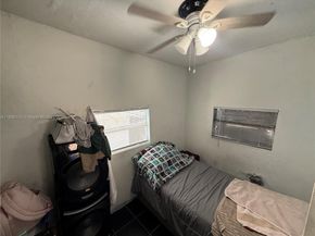 810 NW 24th Ct, Miami FL 33125