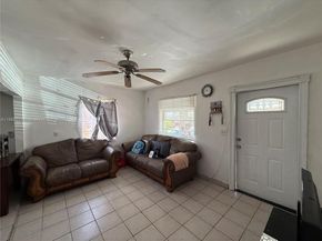 810 NW 24th Ct, Miami FL 33125