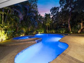 1075 NE 99th St, Miami Shores FL 33138