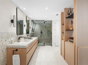 1075 NE 99th St, Miami Shores FL 33138