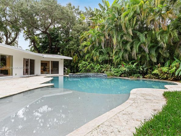 1075 NE 99th St, Miami Shores FL 33138