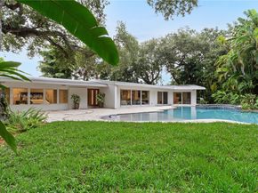 1075 NE 99th St, Miami Shores FL 33138