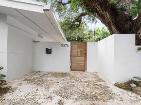 1075 NE 99th St, Miami Shores FL 33138