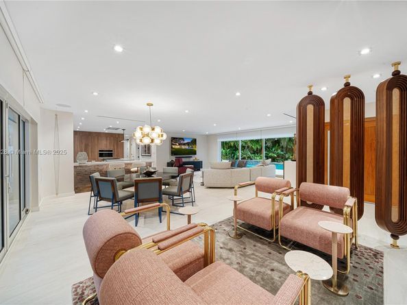 1075 NE 99th St, Miami Shores FL 33138