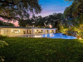 1075 NE 99th St, Miami Shores FL 33138