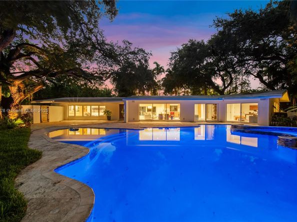 1075 NE 99th St, Miami Shores FL 33138