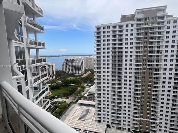 901 Brickell Key Blvd 2701, Miami FL 33131