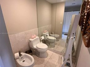 901 Brickell Key Blvd 2701, Miami FL 33131