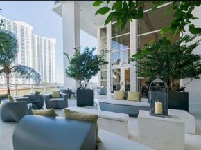 901 Brickell Key Blvd 2701, Miami FL 33131