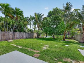 6878 SW 15th St, North Lauderdale FL 33068