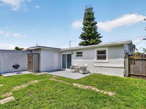 6878 SW 15th St, North Lauderdale FL 33068