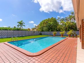 9310 SW 20th St, Miami FL 33165