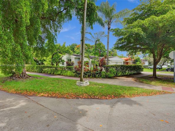 5620 Alhambra Cir, Coral Gables FL 33146