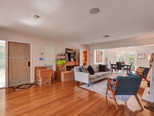 5620 Alhambra Cir, Coral Gables FL 33146