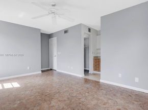 5894 Longbow Ln 6, West Palm Beach FL 33415