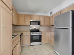 5894 Longbow Ln 6, West Palm Beach FL 33415