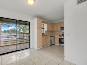 5894 Longbow Ln 6, West Palm Beach FL 33415