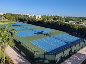 2500 Parkview Dr 1111, Hallandale Beach FL 33009