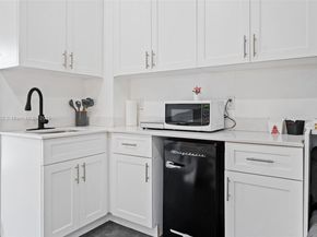 534 NW 50th St, Miami FL 33127