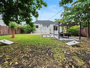 534 NW 50th St, Miami FL 33127