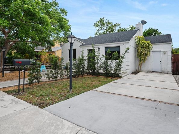 534 NW 50th St, Miami FL 33127
