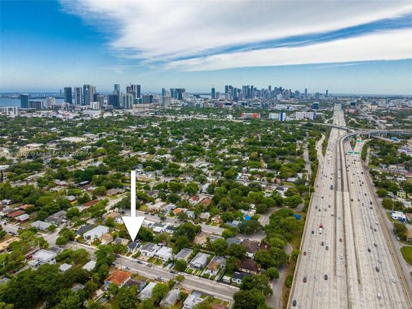 534 NW 50th St, Miami FL 33127