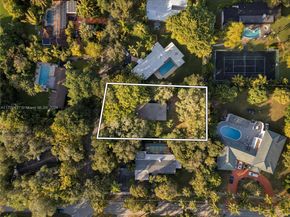 12725 SW 80th Ave, Pinecrest FL 33156