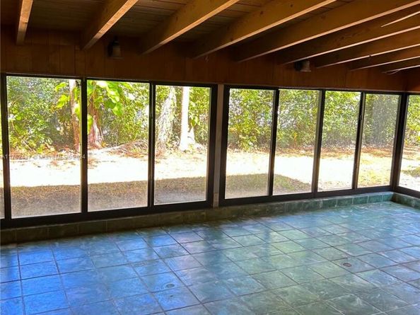 12725 SW 80th Ave, Pinecrest FL 33156