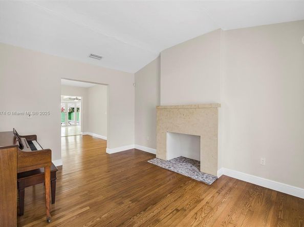 340 SW 25th Rd, Miami FL 33129