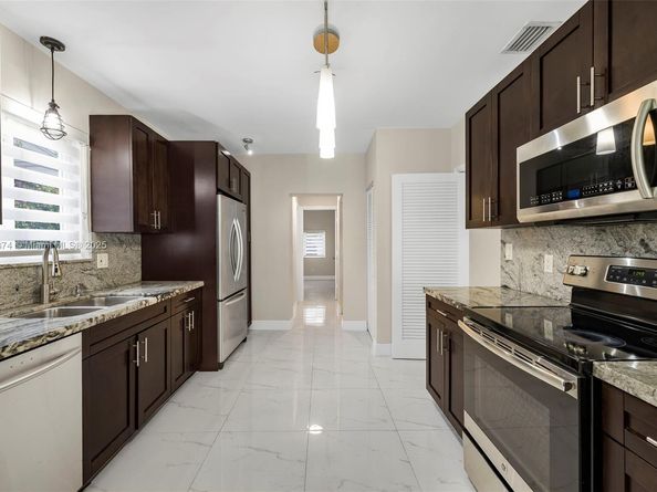 340 SW 25th Rd, Miami FL 33129