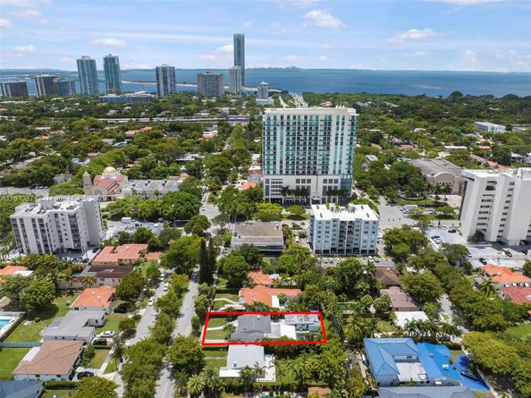 340 SW 25th Rd, Miami FL 33129