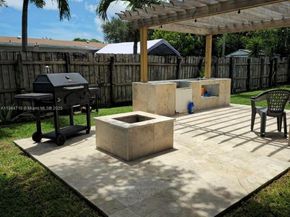 3331 N 66th Ave, Hollywood FL 33024