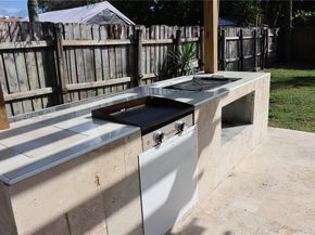 3331 N 66th Ave, Hollywood FL 33024