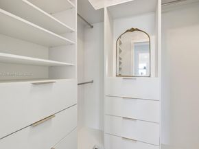 909 NE 16th Ter 4, Fort Lauderdale FL 33304