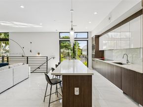 909 NE 16th Ter 4, Fort Lauderdale FL 33304